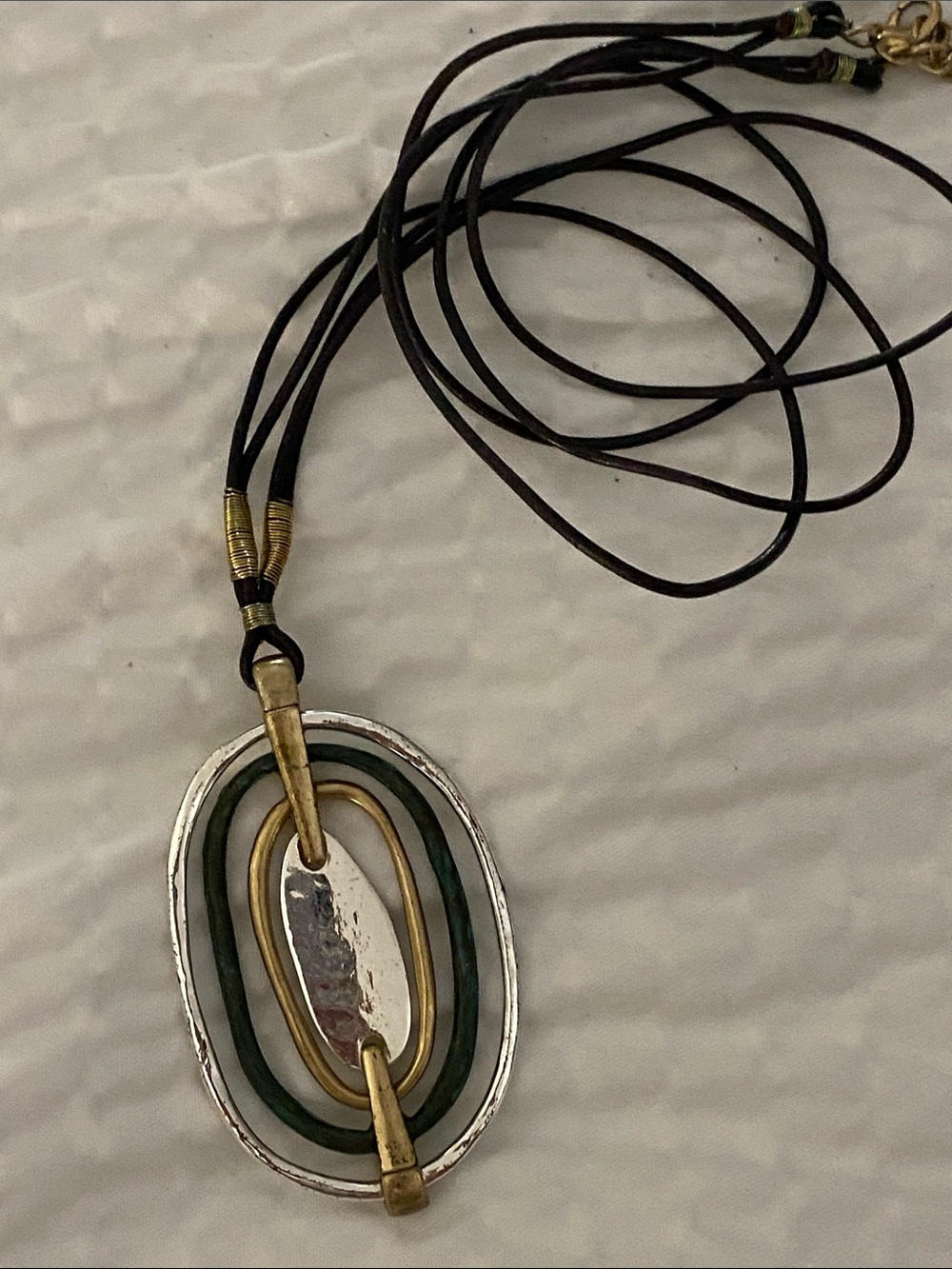 Robert Lee Morris Multi-Tone Oval abstract vintage Pendant Necklace - Picture 6 of 7